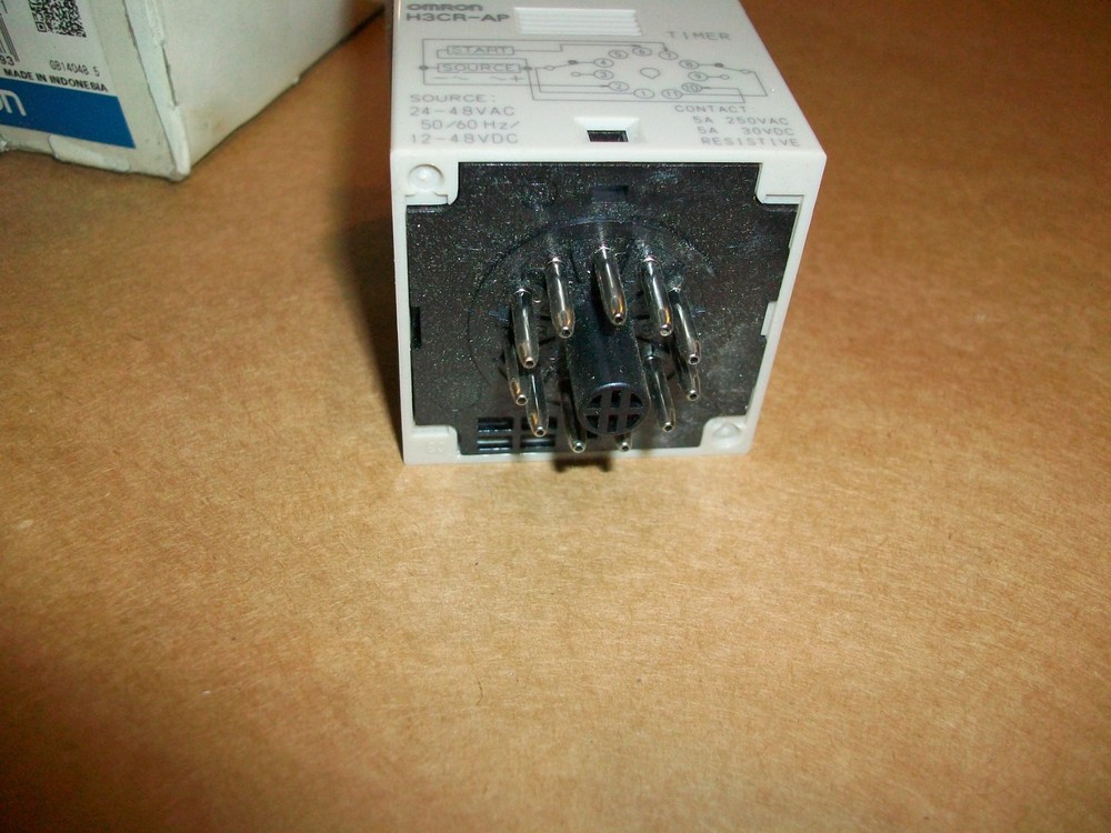 Omron H3CR-AP Solid State Timer 1.2s - 300h 100-240vac NEW IN BOX