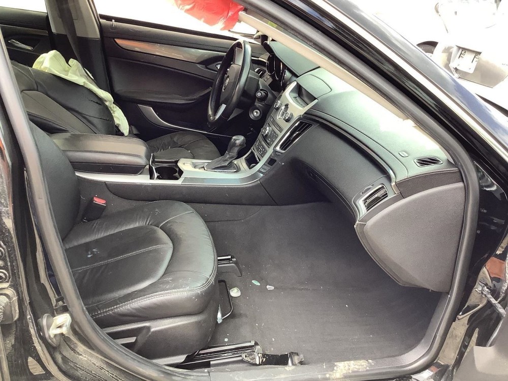 CTS 2012 Glove Box 4634572