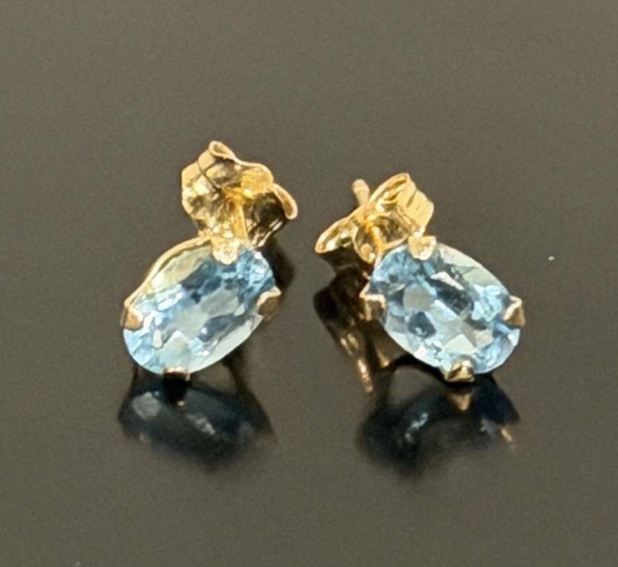 14k Solid Gold Aquamarine Oval Stud Earrings