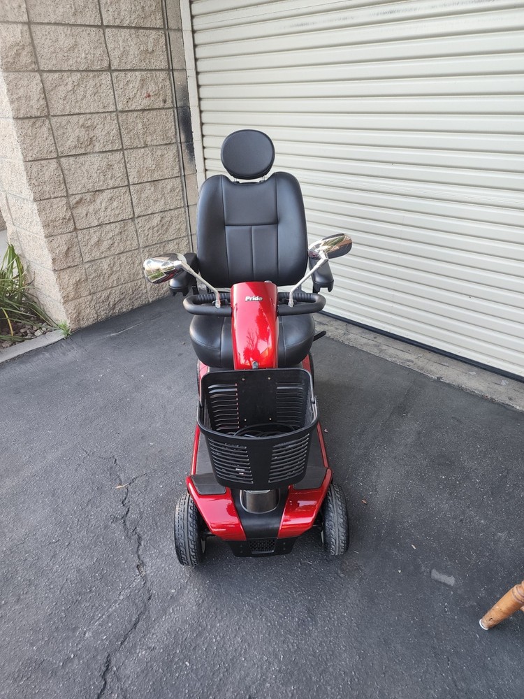 Pride Victory 9 4-Wheel Mobility Scooter - In Great Shape