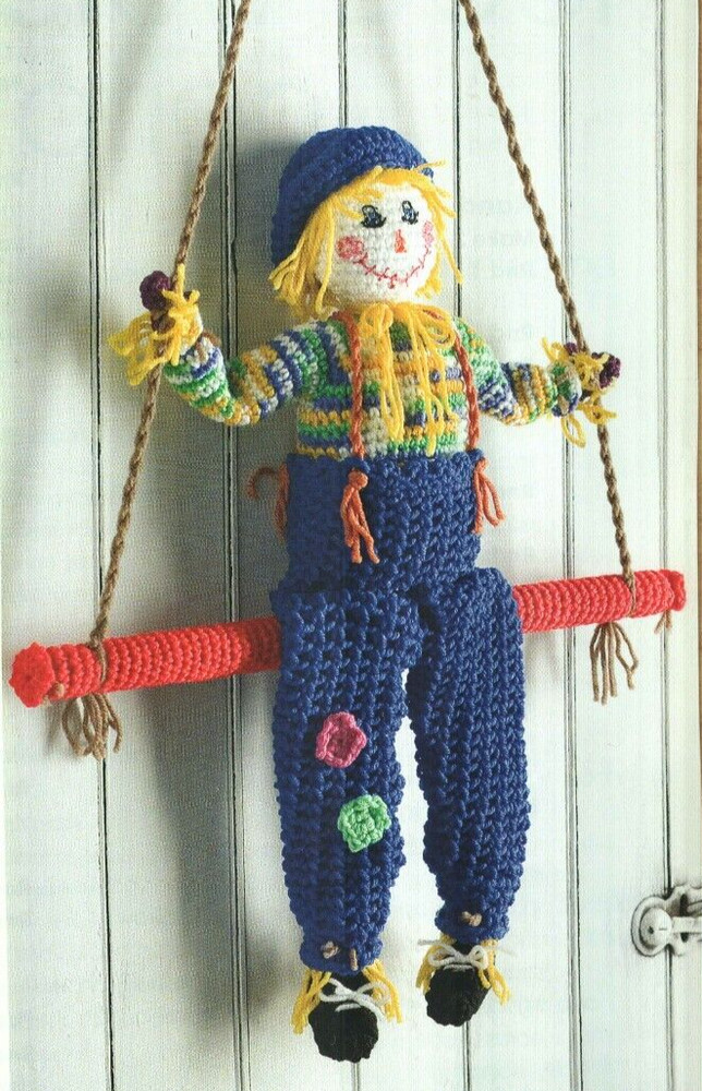 FRIENDLY SCARECROW DOOR DECORATION FALL DECOR CROCHET PATTERN INSTRUCTIONS