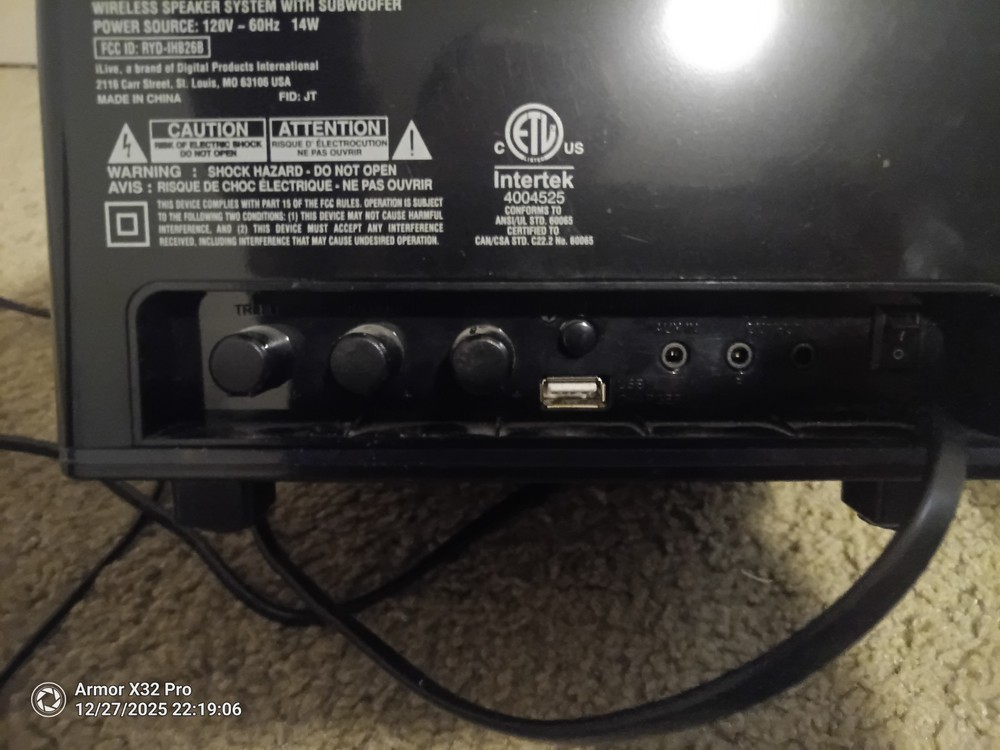 ilive platinum 3 Piece Bluetooth Speakers