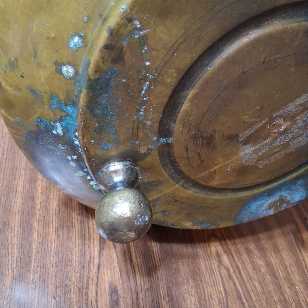 ANTIQUE BRASS FOOTED PLANTER CONTAINER ETCHED HANDLE 15½” STATEMENT PC DECOR XXL