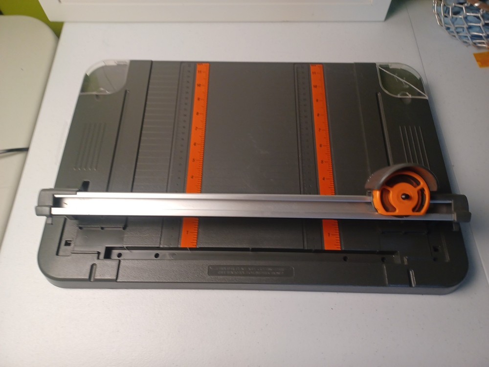 Fiskars 12-inch Paper Trimmer