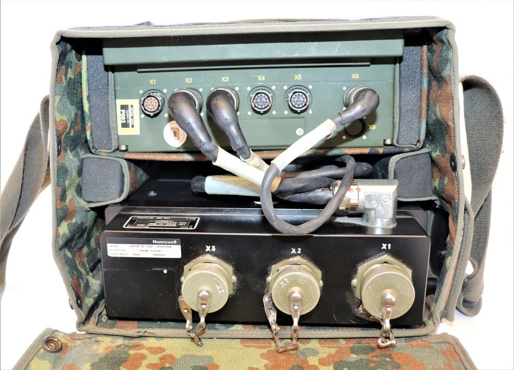 Military Mobile Navigation / Observation System D9444