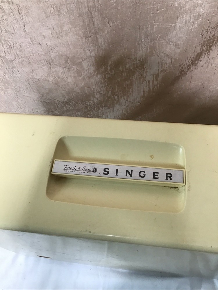 Vintage Singer Model 758 Touch & Sew / Zig-Zag Working
