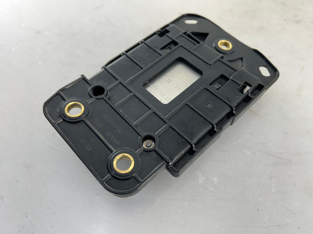 OEM | 2022 - 2024 Nissan Versa SR SV Side Warning Sensor (Left/Driver)