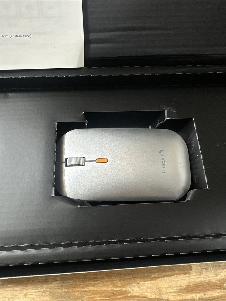 Backlit Bluetooth Keyboard/Mouse Combo - ProtoArc KM100-A WHITE SILVER