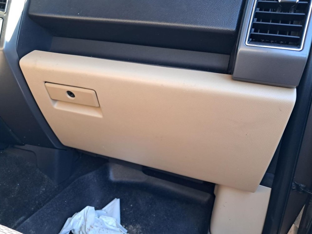 F150      2017 Glove Box 4851160