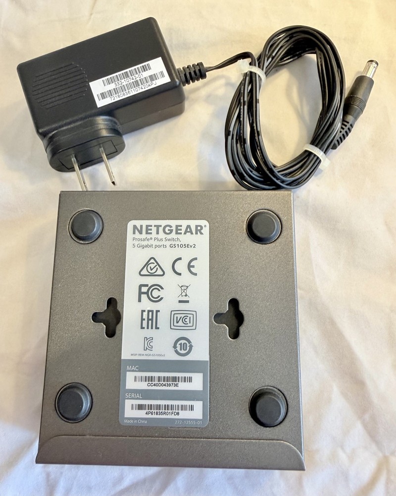 NETGEAR ProSafe Plus GS105E v2 5-Ports External Ethernet Switch GS105Ev2