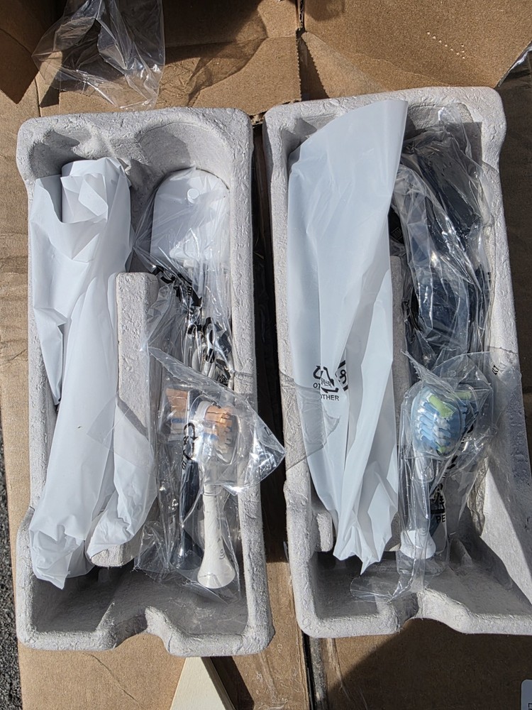 Philips Sonicare DiamondClean Smart Rechargeable Toothbrush, 2-pack