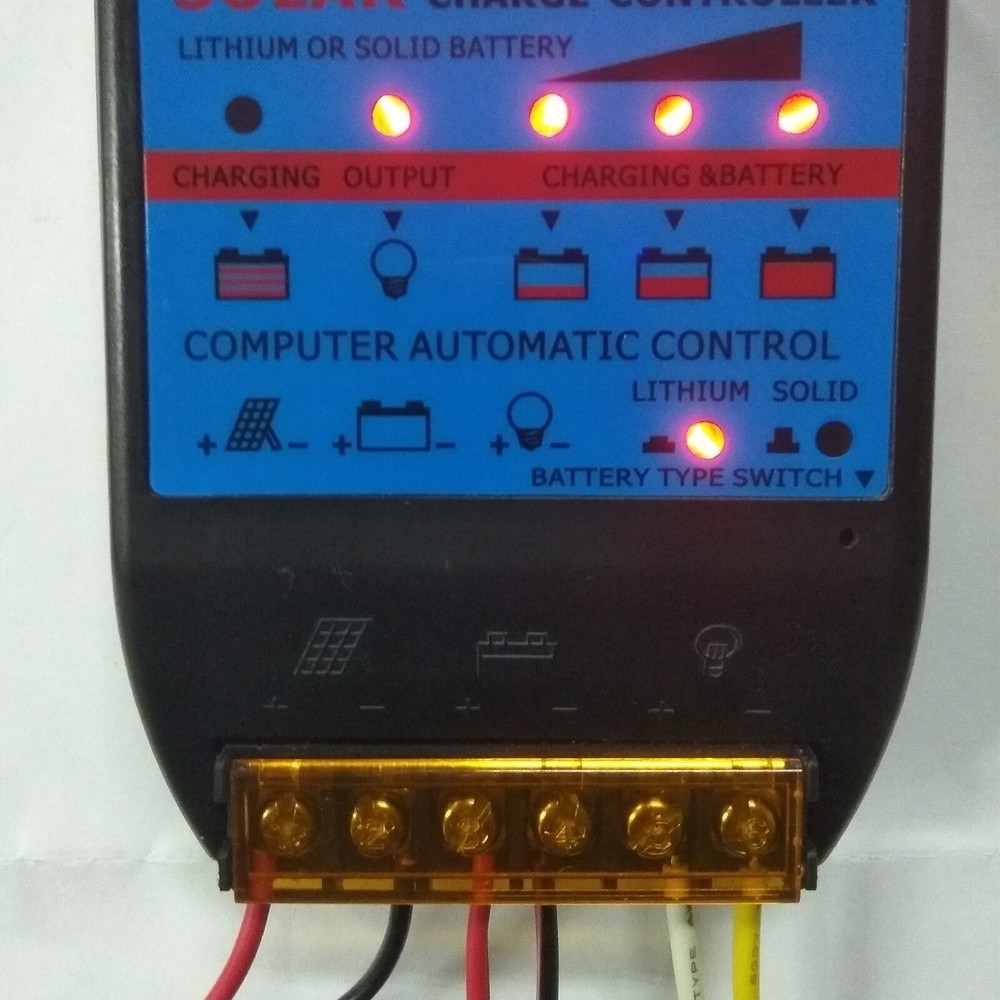 Solar Photovoltaic Charge Controller 20A 12V Solar Panel Battery Controller Blue