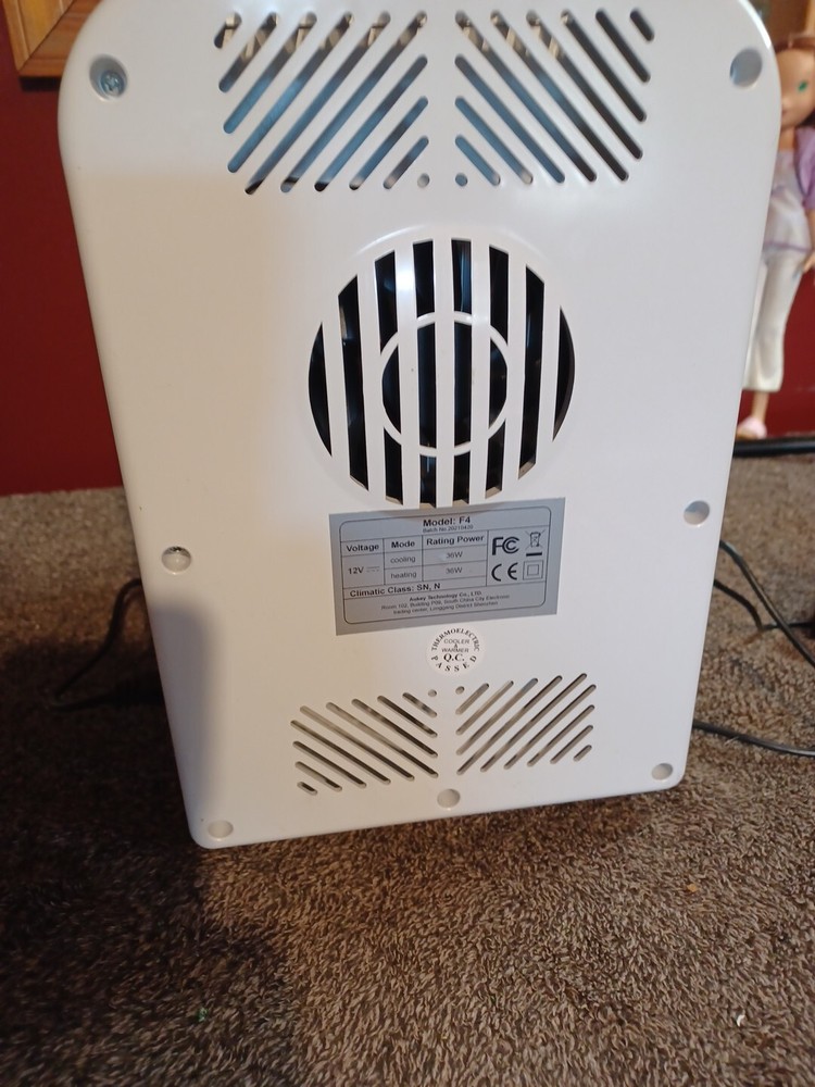 Upstream Mini Fridge Or Warmer