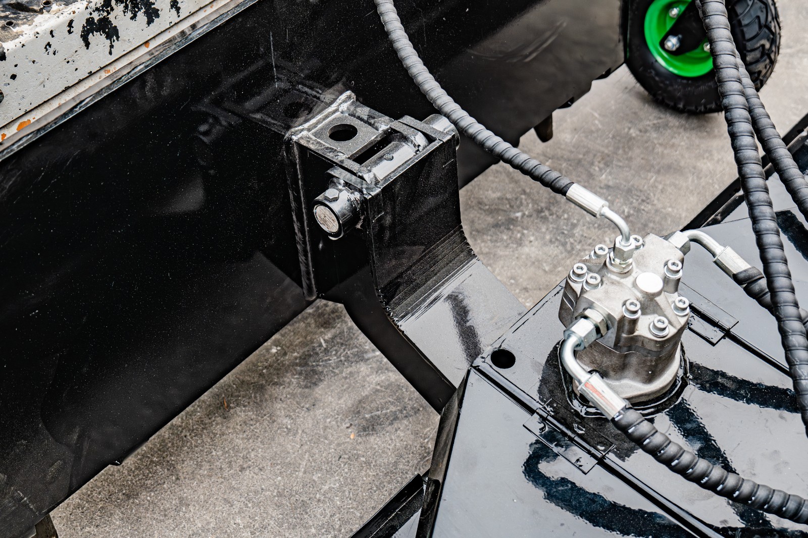 Finish Mower Attachment Fit BobCat Skid Steer 3 Blades Heavy Duty Finish Mower