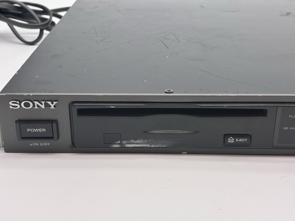 Sony CDP-D11 Compact Disc Player – Partial Tested