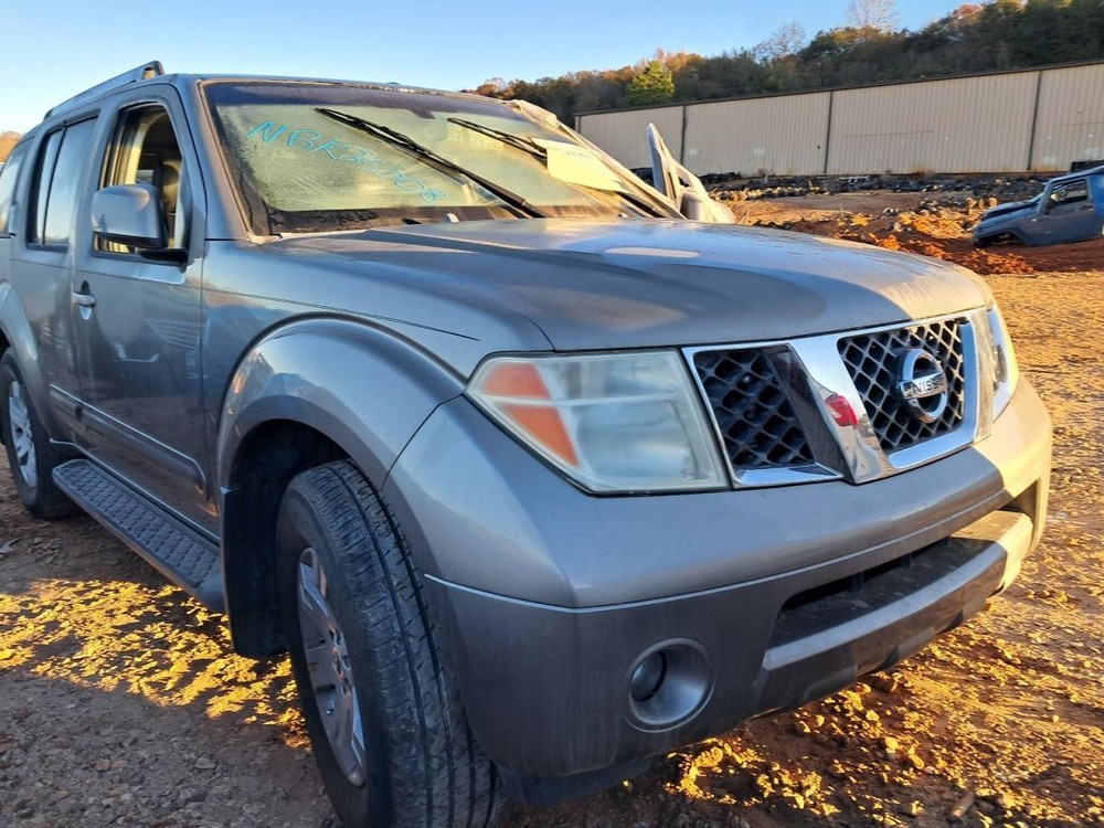 PATHFINDR 2005 Glove Box 4866765