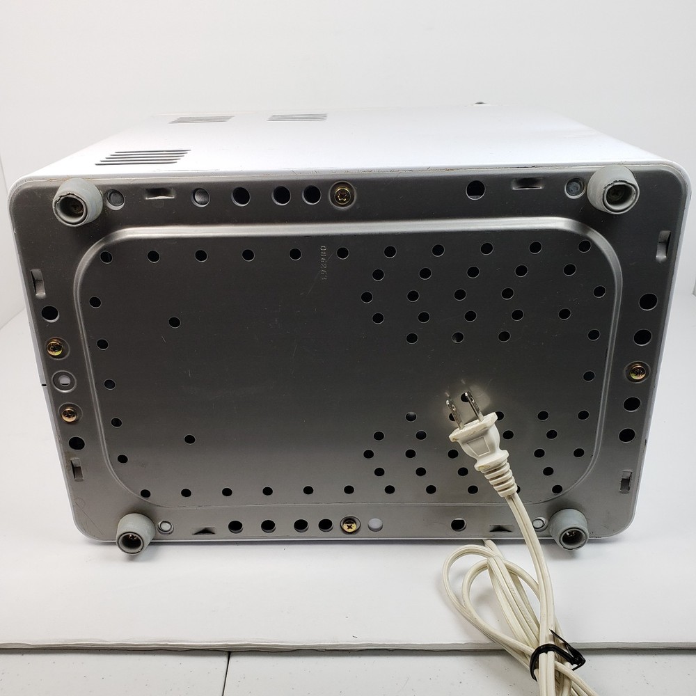 Hitachi HB-D301 Automatic Home Bakery White Bread Machine WORKING