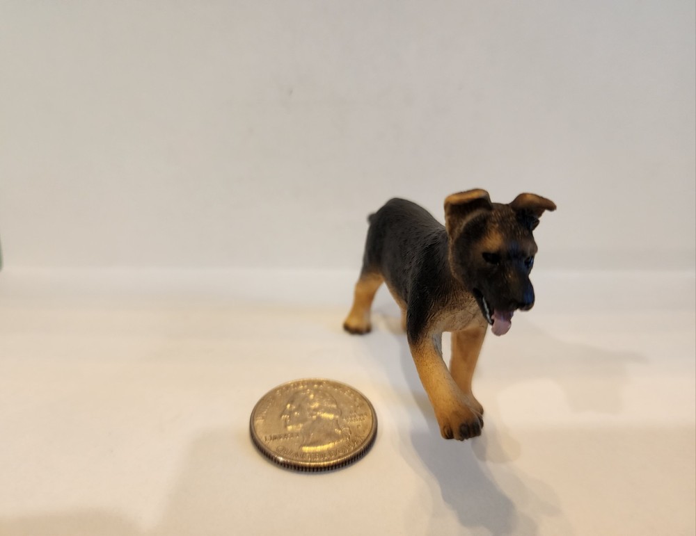 Plastic GERMAN SHEPARD Dog 1/12 Scale