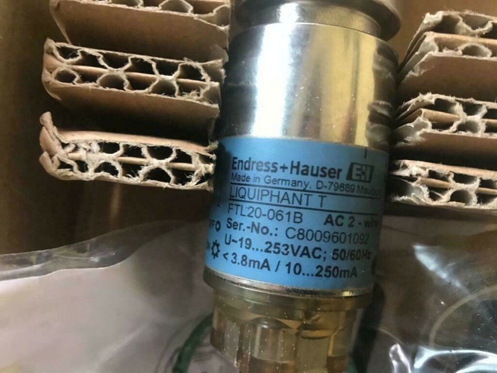 ENDRESS + HAUSER FTL20-062B 58018454 LIQUIPHANT LEVEL LIMIT SWITCH