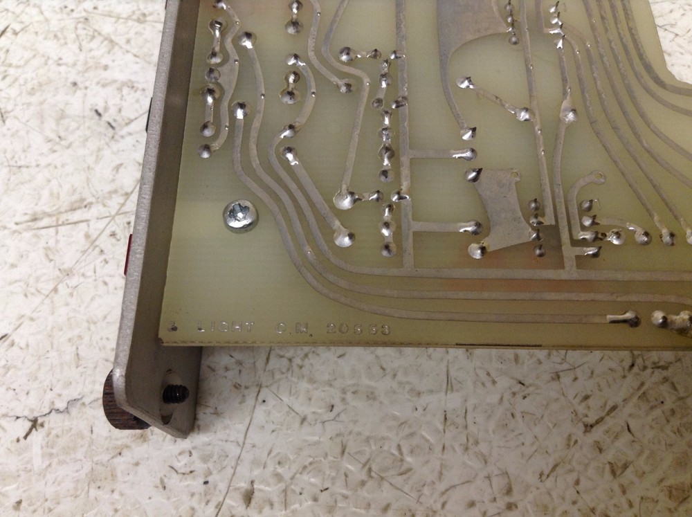 System E Controls 20345 3 Light C.M. 20553 (TBI)