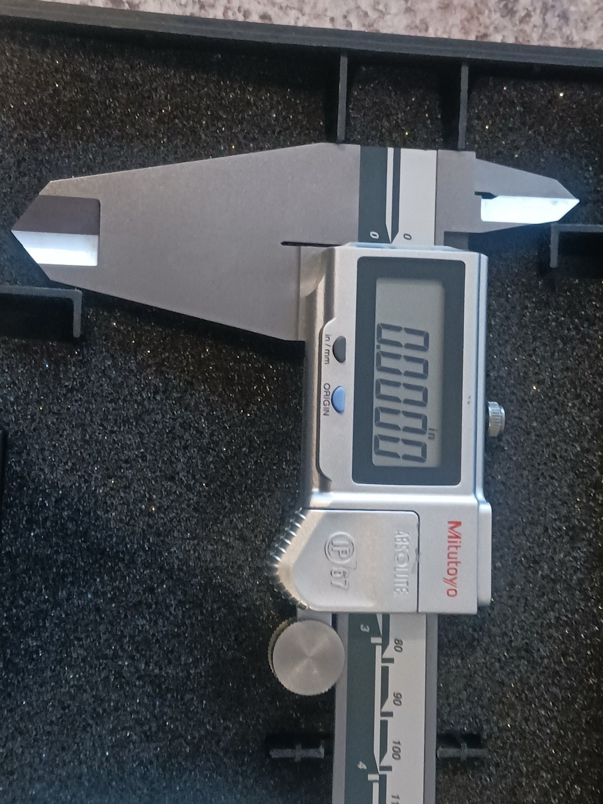 Mitutoyo 500-754-10 ABSOLUTE Series 500 Coolant Proof Digimatic 12" Caliper