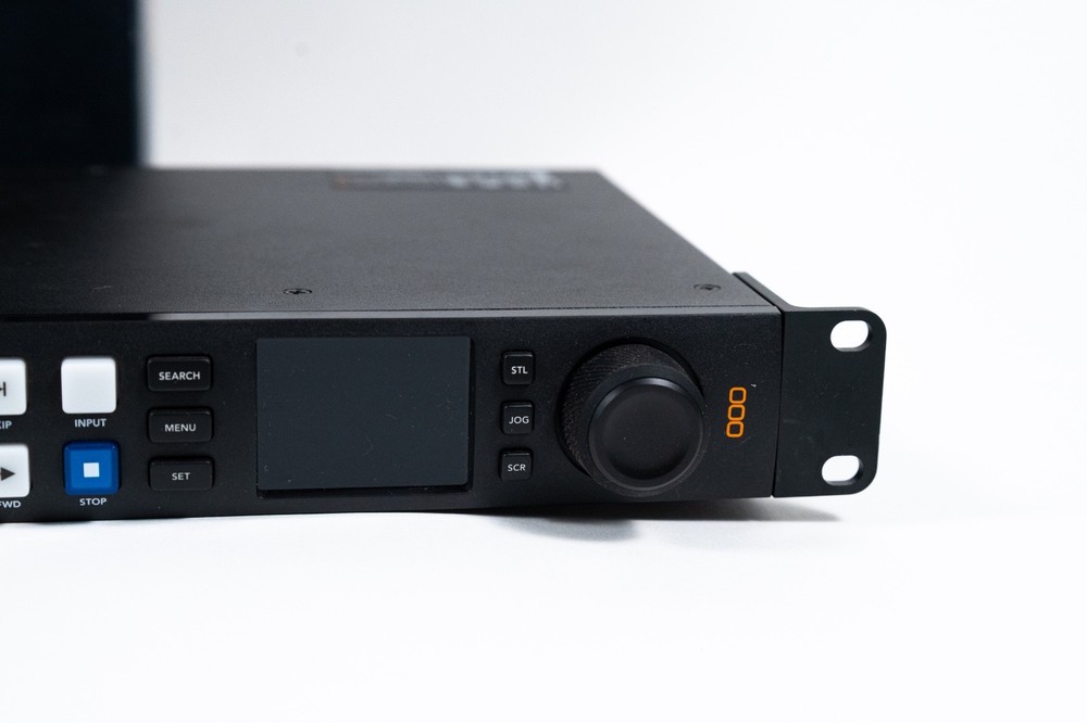 Blackmagic Design HyperDeck Studio Pro 4K UHD & 2 Samsung 870 EVO SSD's