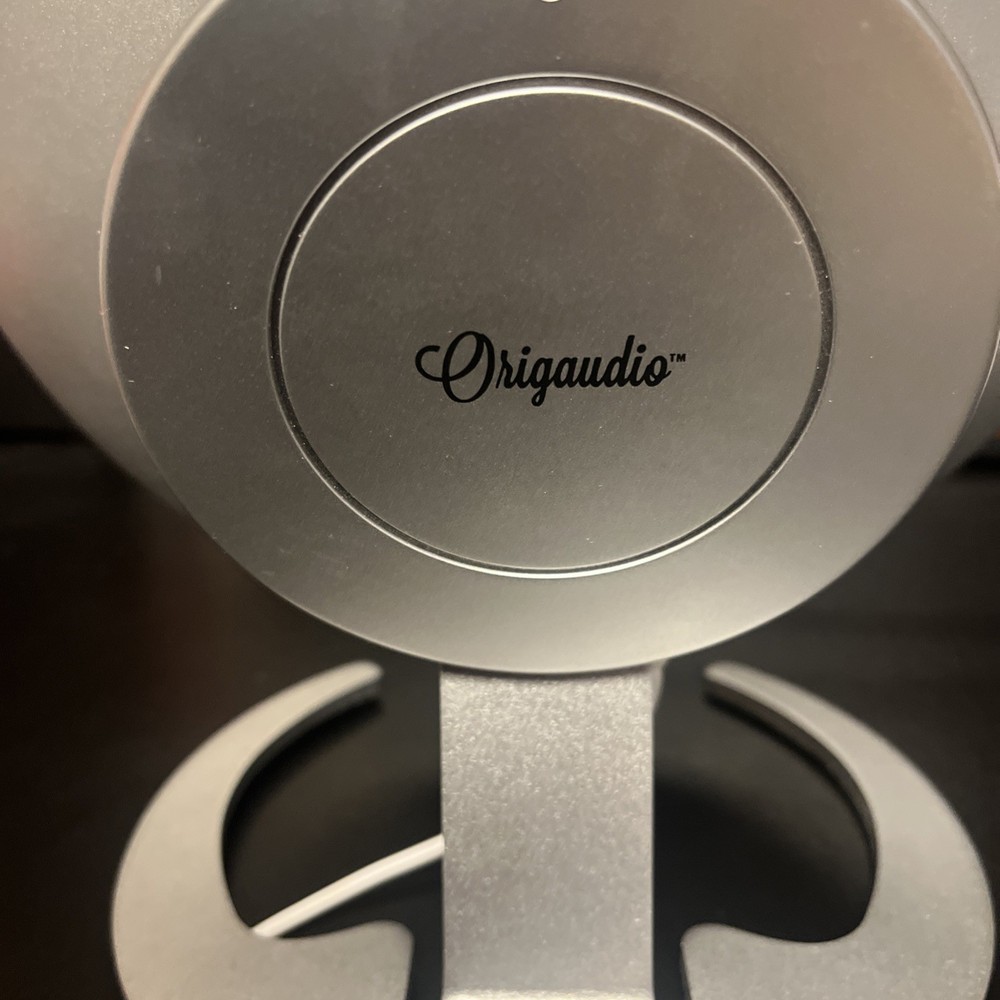 Samuel Adam’s Bluetooth Speaker Works Great Sonosphere Audio System