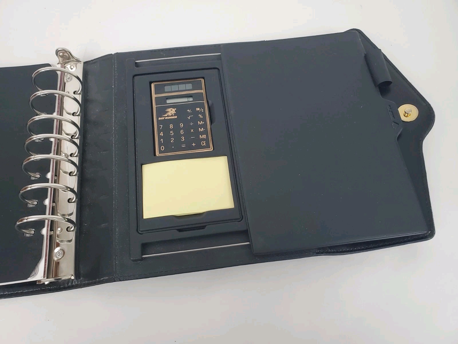 Day Runner Pro Business System 222-59 Organizer 7 Ring Binder maroon 8.5” by 9”