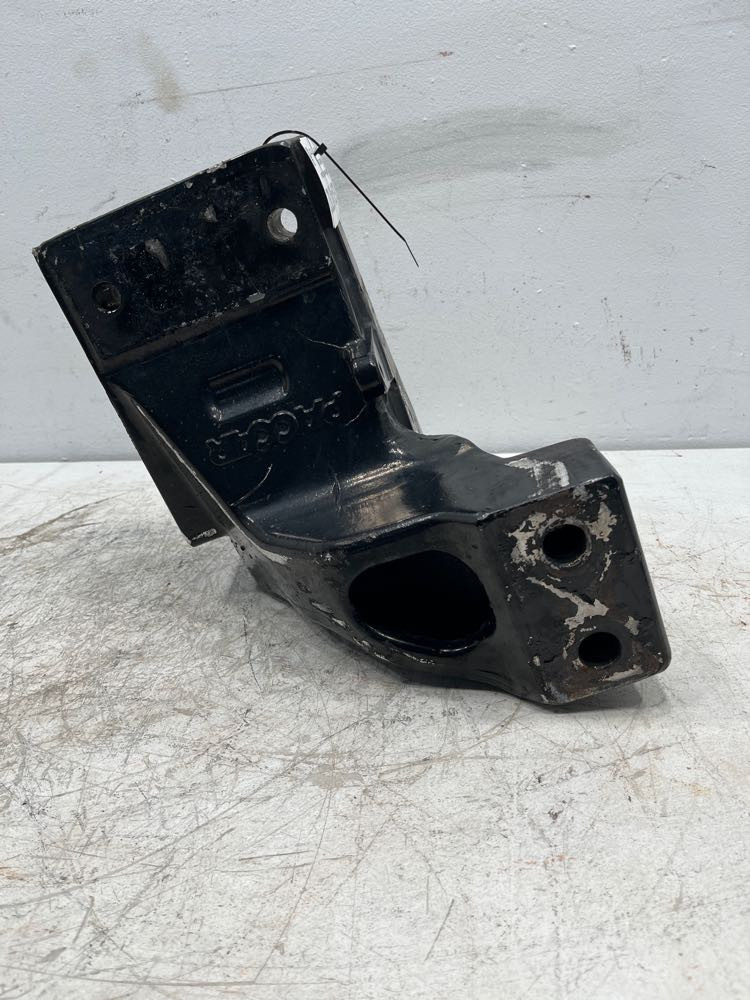 Peterbilt Cab Mount A856136R (630-10782)