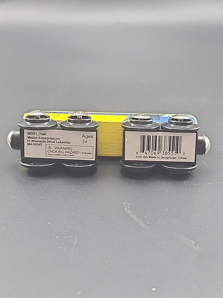 Maxim Train Car Magnetic #38551 EUC