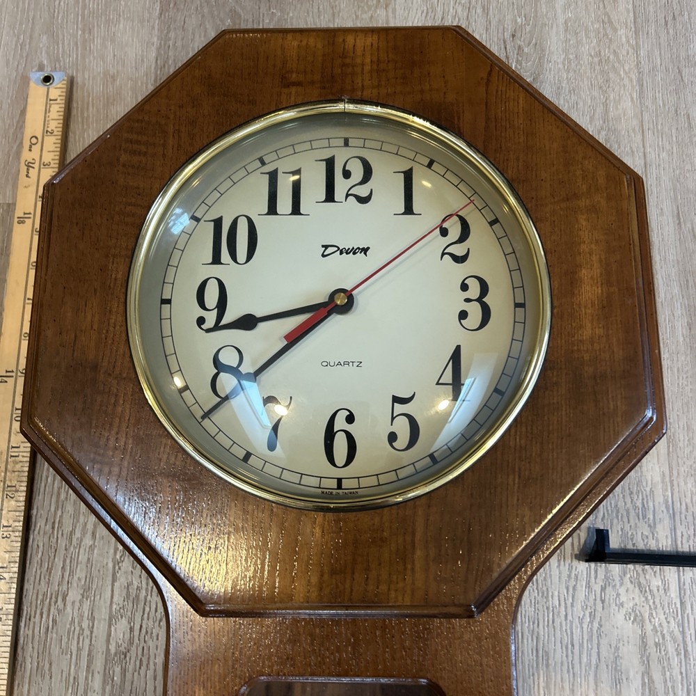 Beautiful Devon Quartz Wall Clock W/ Swinging Pendulum 24” X 14” Tested!