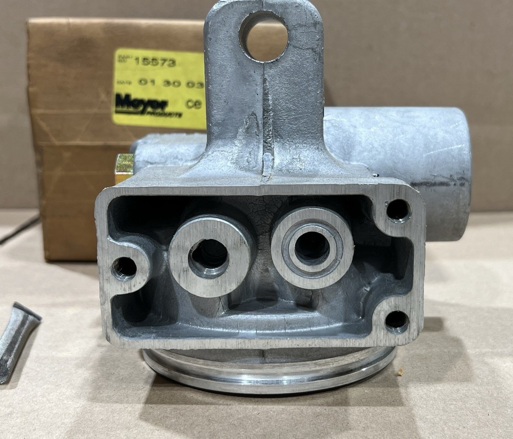 Genuine OEM Meyer 15573 Snowplow Pump Base & Strainer Assembly E46 E47 E57 NOS