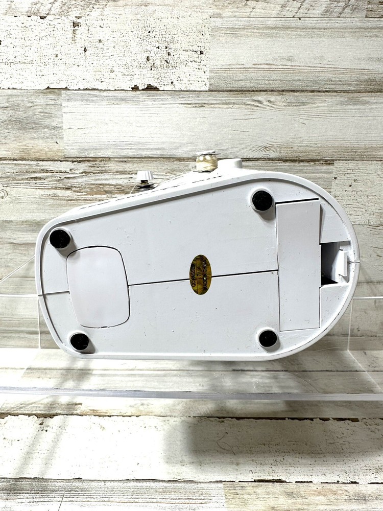 Provo Craft PC Tools Sew Crafty Mini Sewing Machine Hand Held Working Condition