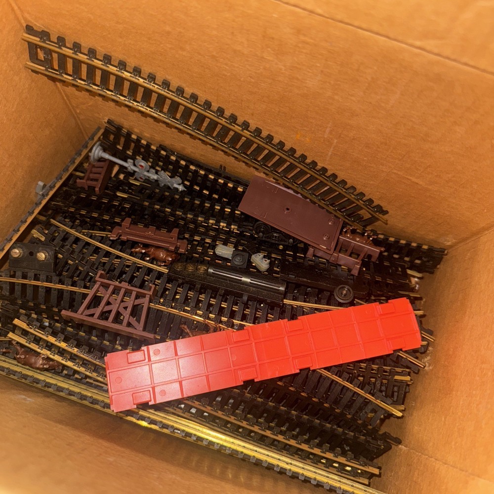 Mantua & Tyco Train Set