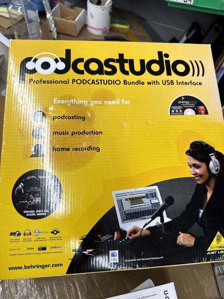 Behringer UCA200 USB Audio Interface NEW w/ CD & Manual