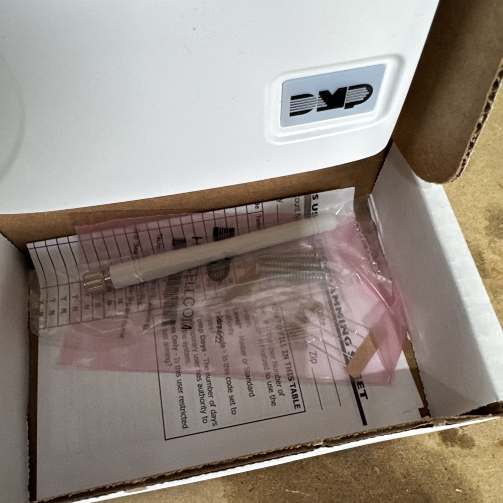 DMP CELLCOM-LTE-V Universal LTE Alarm Communicator