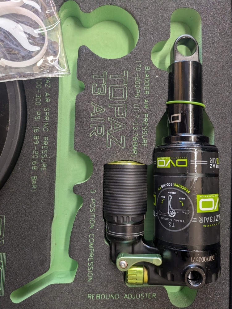 DVO Topaz Shock