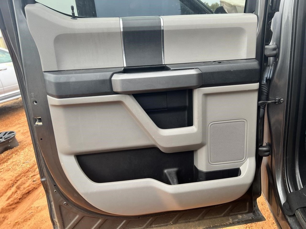 F150 2017 Keys/Latches/Locks 104768918