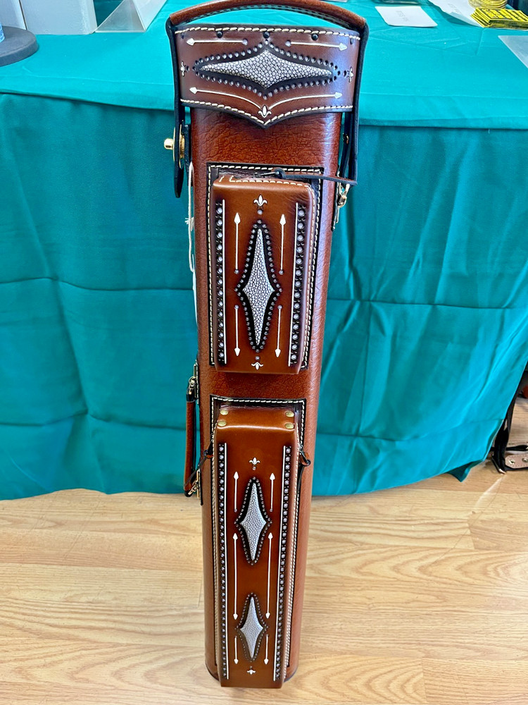 Volturi Brogue l Genuine Leather Hand Tooled Leather Cue Case, Tan/Tan 3x6