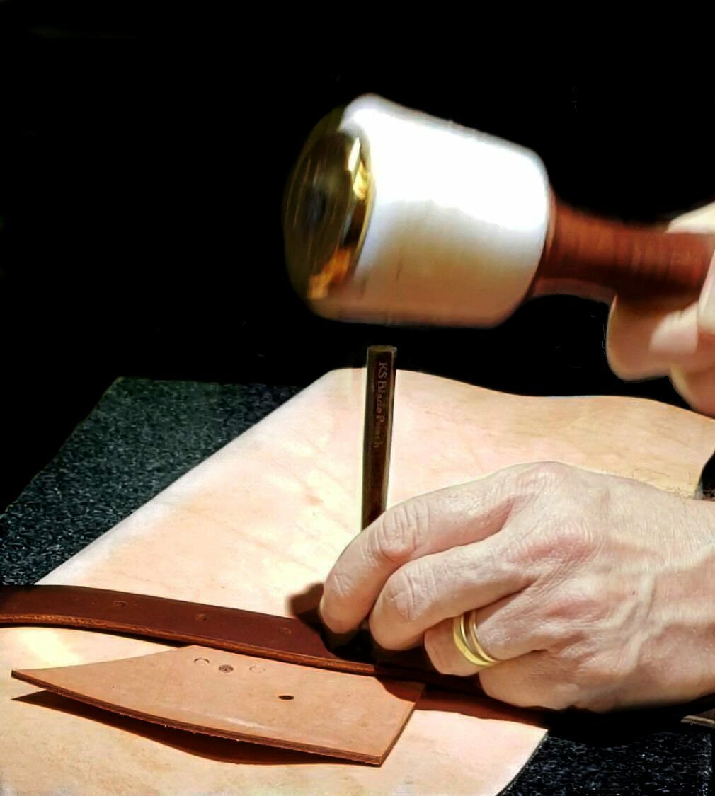 USA Brown Leather Slider Buckle Gun Sling Antique Brass Color Hardware (Model B)