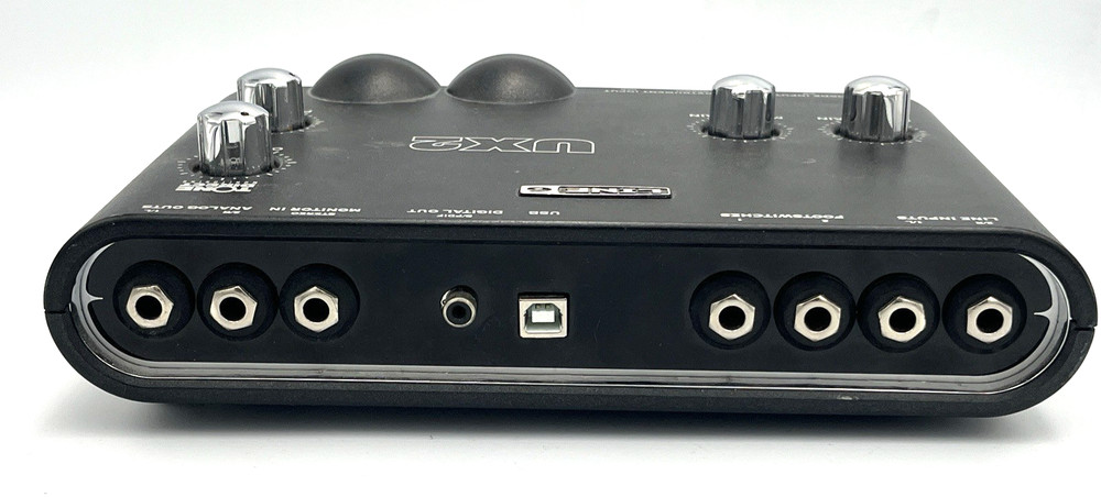 Line 6 POD Studio UX2 Digital Music Recording Interface-O2D with USB Cable