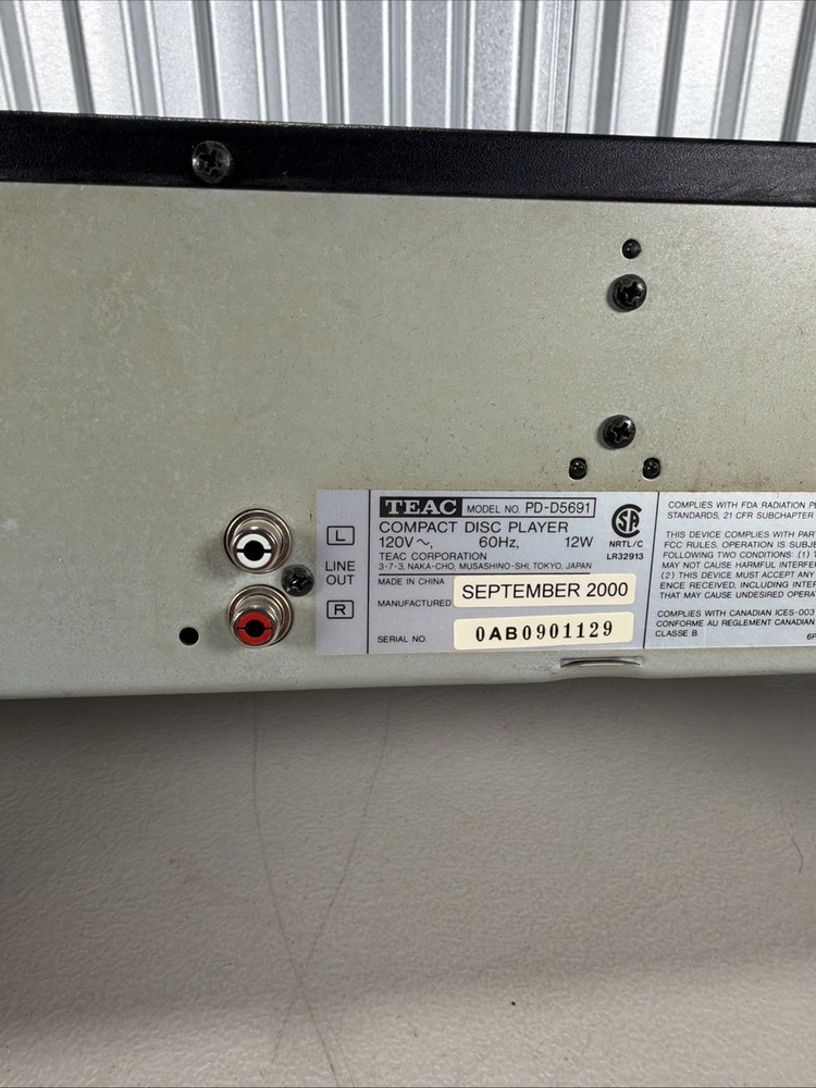 TEAC PD-D5691 5-Disc Compact Disc Multiplayer - Works!