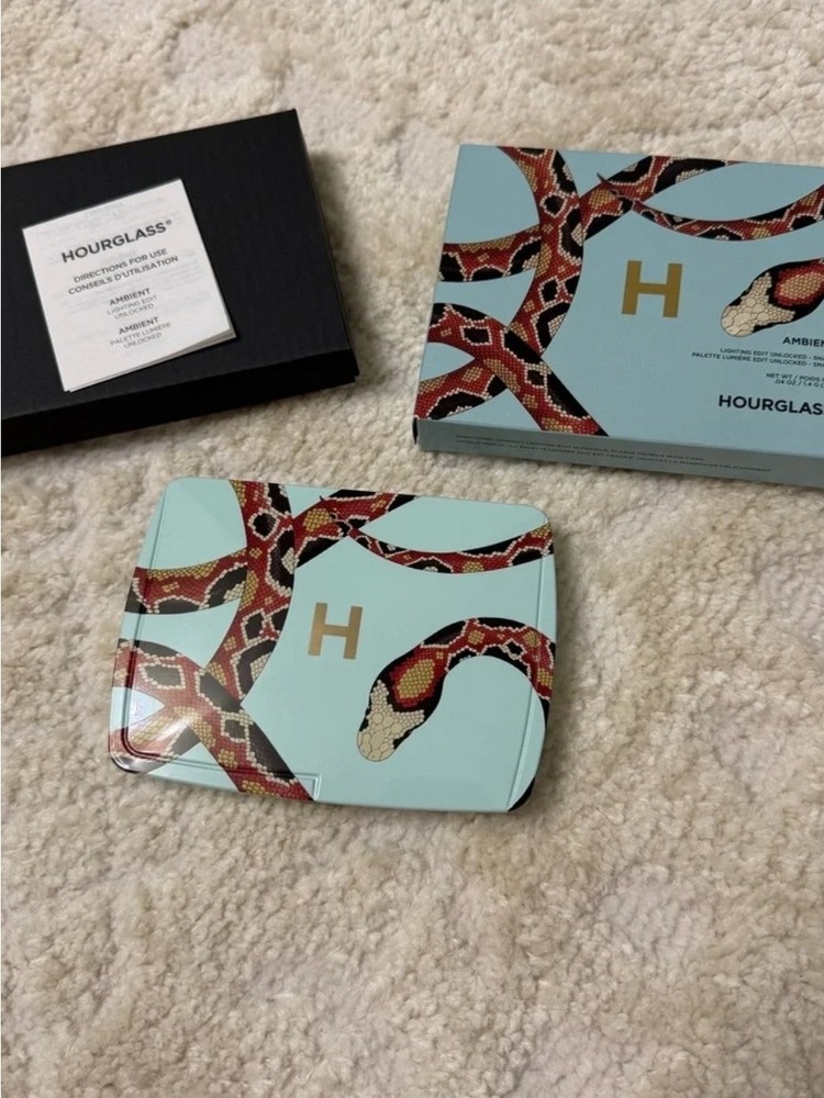 Hourglass Ambient Lighting Snake Palette