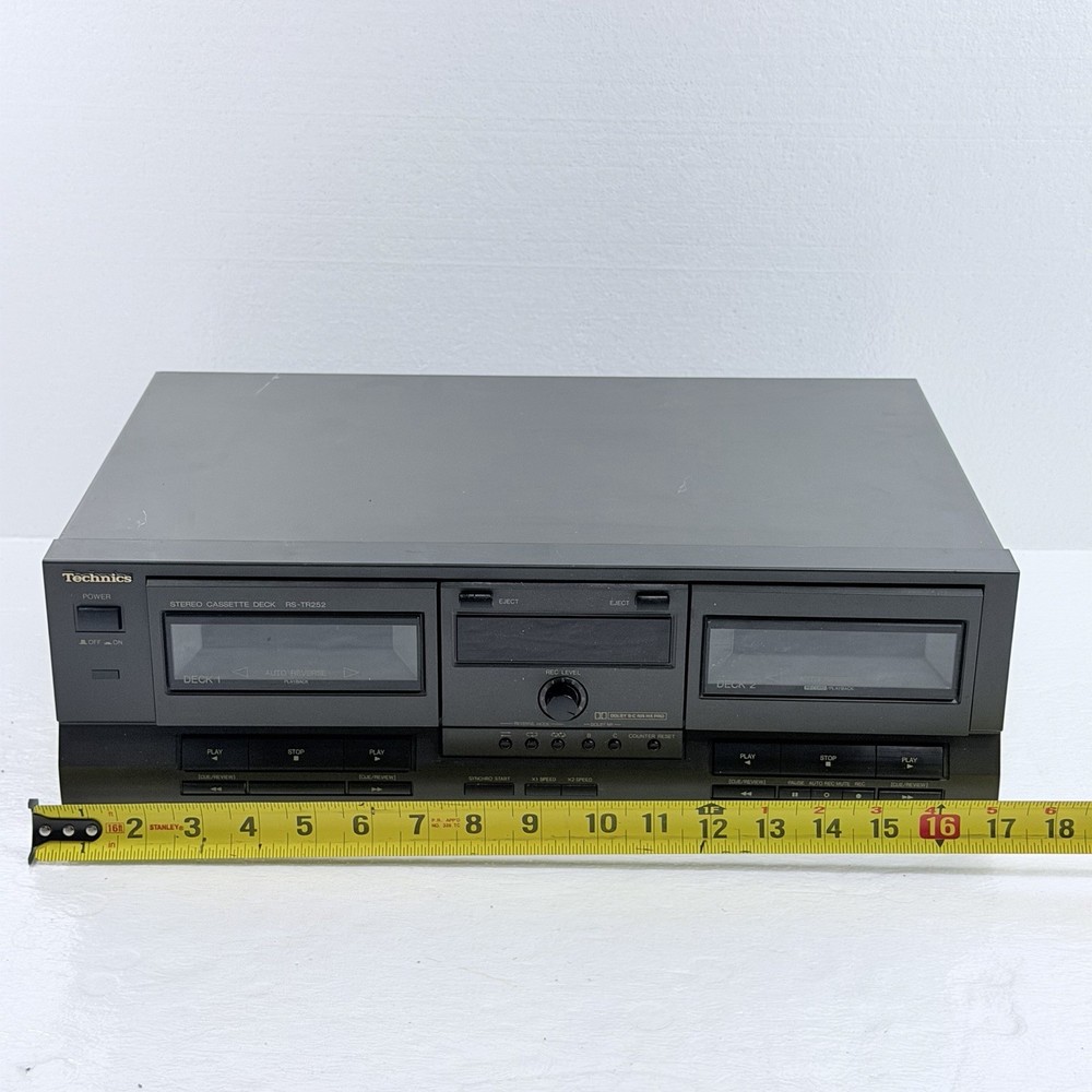Vintage Technics Stereo Double Dual Cassette Deck Model RS-TR252 POWERS ON/READ