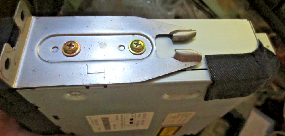 Matsushita 6-disc CD changer model MN141331 Untested