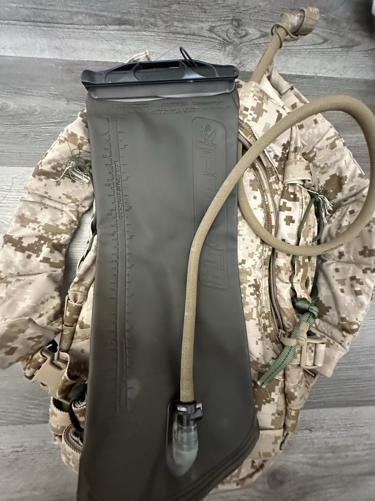 London Bridge LBT-2595G AOR1 Three Day Light Jumpable Backpack
