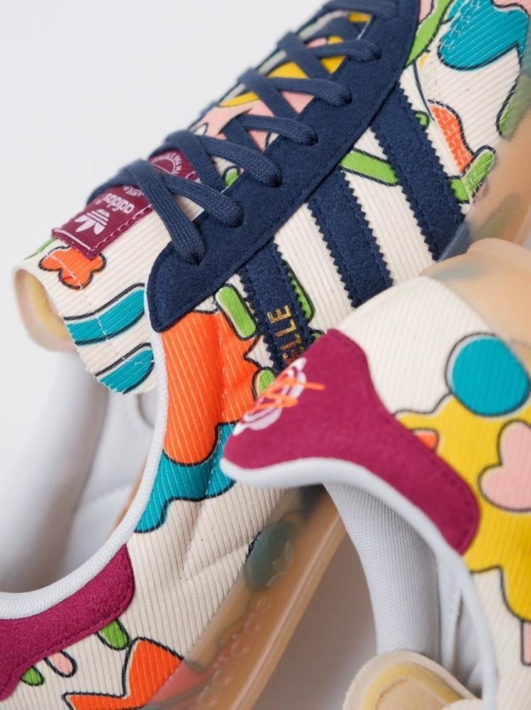 IG2849 Sean Wotherspoon × adida s Gazelle Indoor Corduroy Ecru Tint Shadow Navy