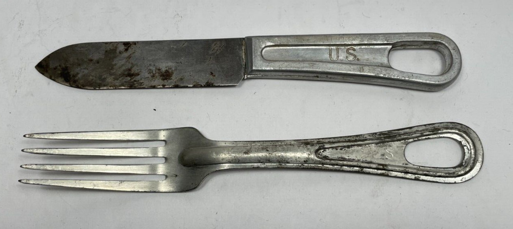 WWII US Army Mess Kit LEYSE Co. Dated 1942 with Utensils VINTAGE