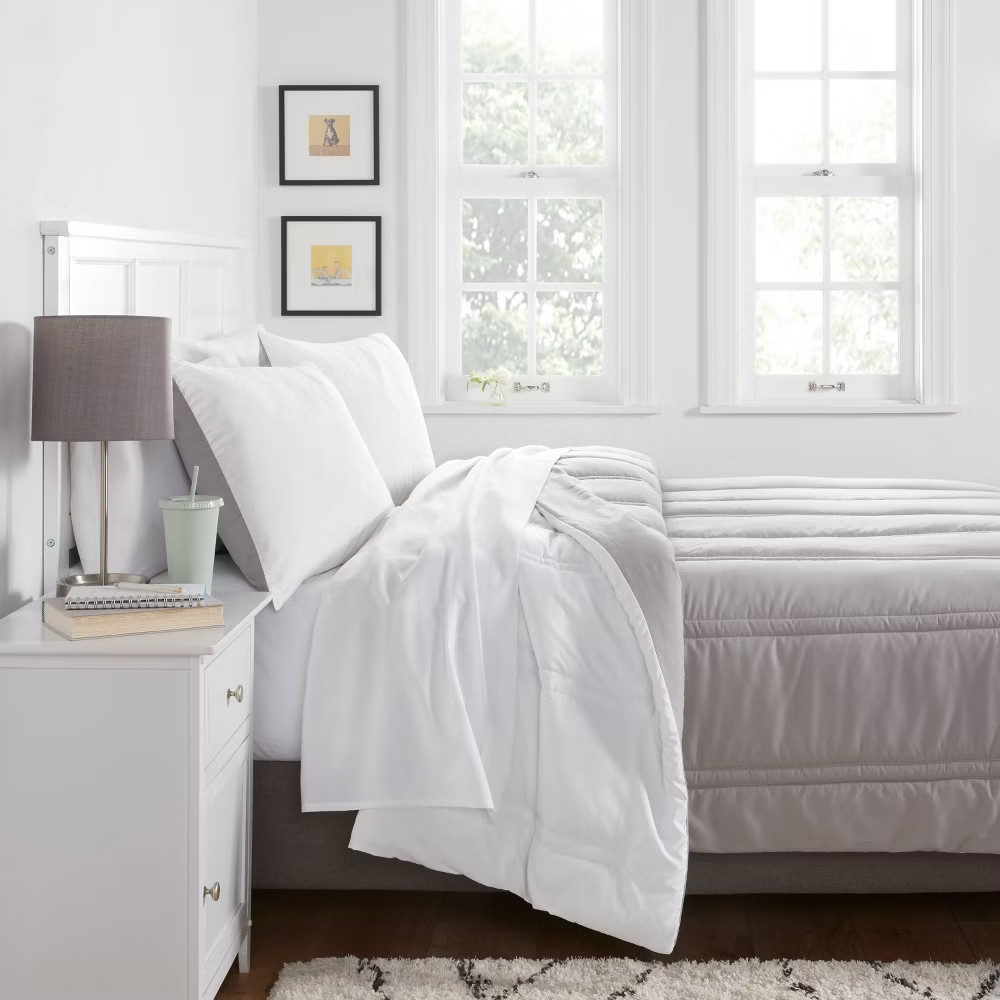 King Lofty Microfiber Comforter White - Room Essentials: Midweight, Plain