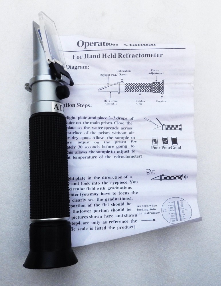 NOS ATC PORTABLE COMPACT HAND HELD REFRACTOMETER DEVICE WITH CASE